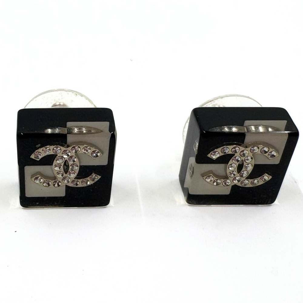 CHANEL Black and Gold Square Earrings